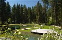 Kurpark Niederdorf im Sommer