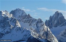 Blick auf die Sextner Sonnenuhr