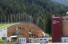 Blick auf die Nordic Arena in Toblach