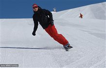 Snowboarden am Skigebiet Helm